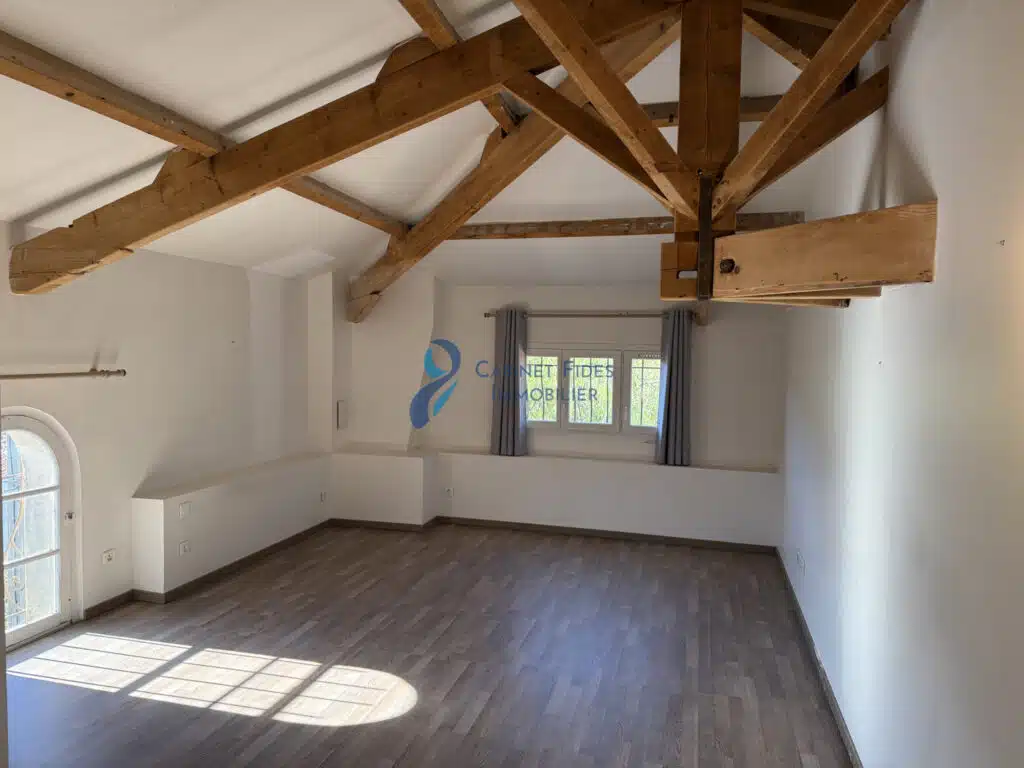 Appartement T6 en location meublée à Toulon La Garde – Le Ma