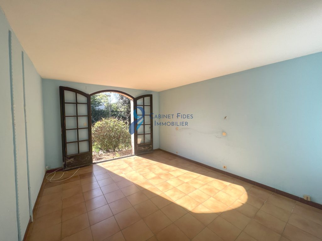 Villa 9 pièces à JANAS