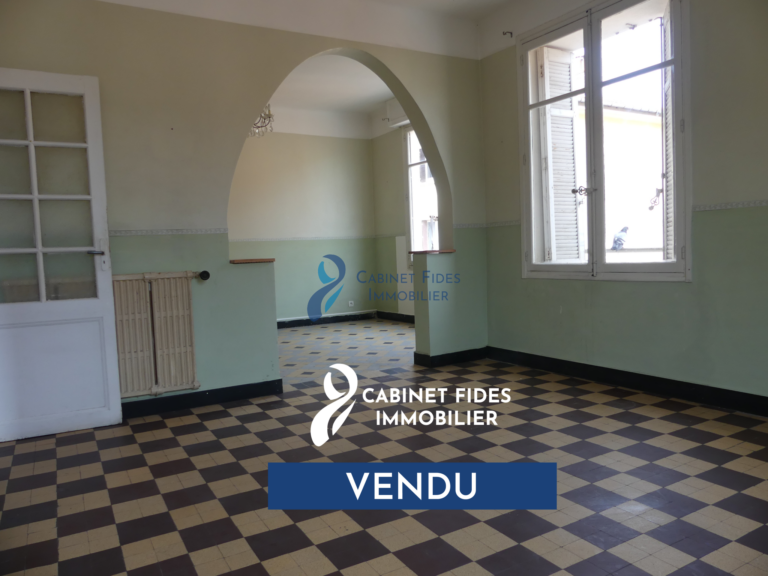 Toulon : Appartement 5 pièces 89 m2 prix 128 000 EUR