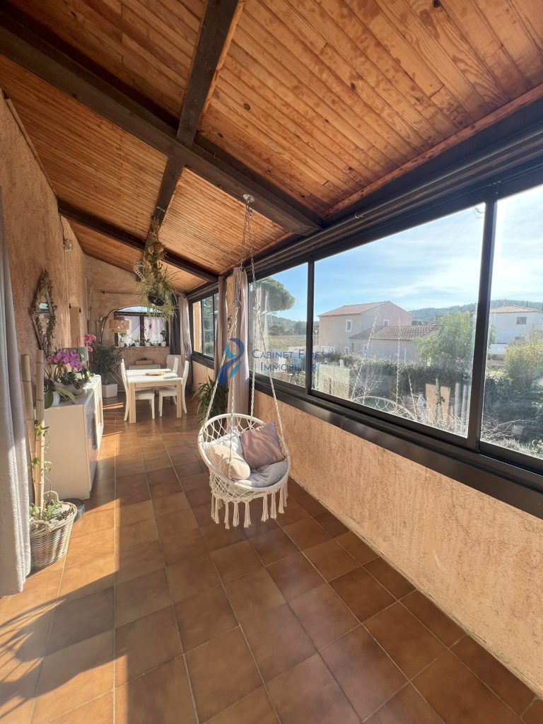 Villa 9 pièces à JANAS