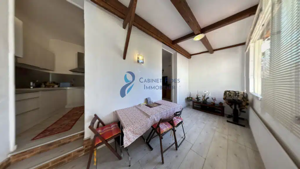 Maison de Ville 64 m2 avec Cour & Véranda   Viager Occupé (B