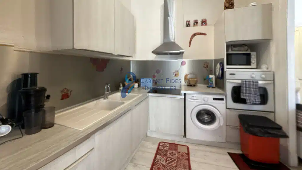 Maison de Ville 64 m2 avec Cour & Véranda   Viager Occupé (B