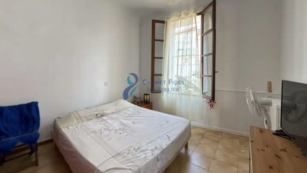 Maison de Ville 64 m2 avec Cour & Véranda   Viager Occupé (B
