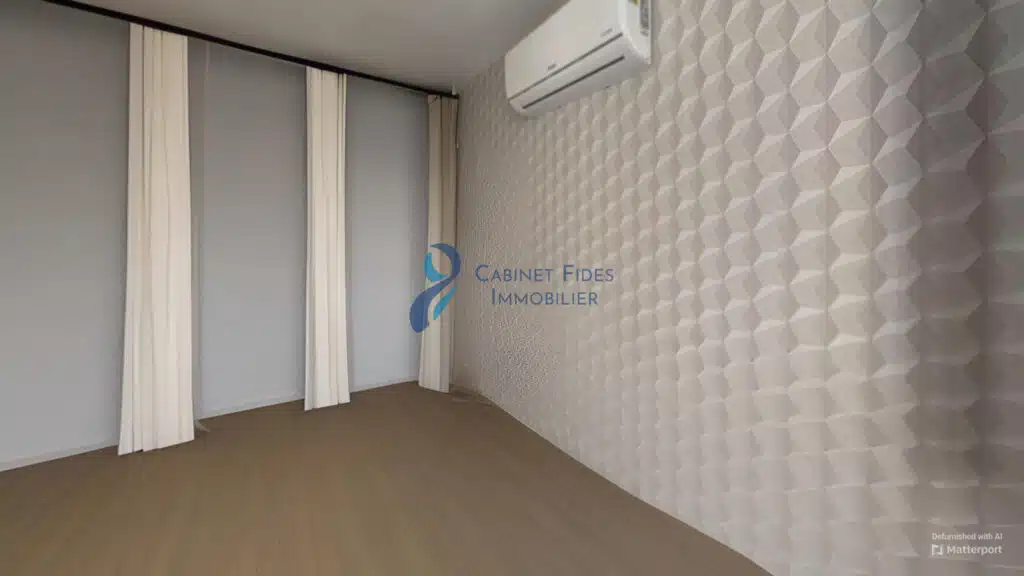 EXCLUSIVITÉ   QUARTIER DE JANAS   MAISON INDÉPENDANTE AVEC D