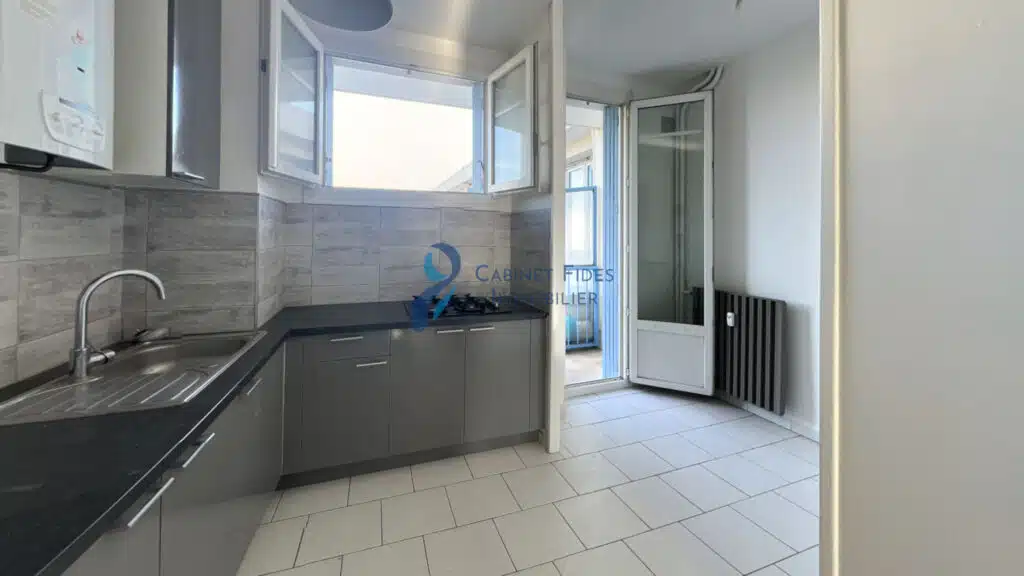 EXCLUSIVITÉ   T2 avec locataire en place   Idéal investissem