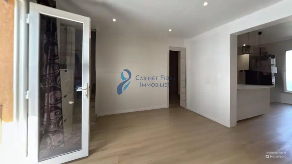 EXCLUSIVITÉ   QUARTIER DE JANAS   MAISON INDÉPENDANTE AVEC D