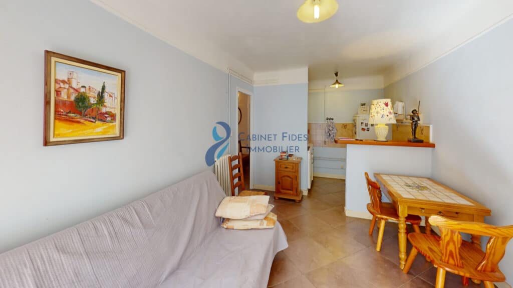 Charmant T2 lumineux   40 m2   Balcon   Quartier central La