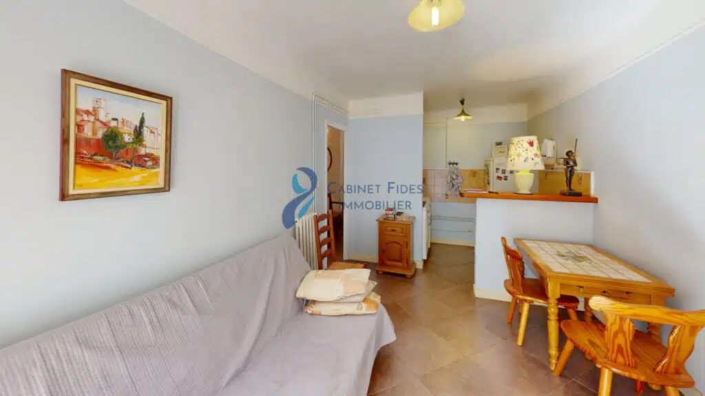 Charmant T2 lumineux   40 m2   Balcon   Quartier central La